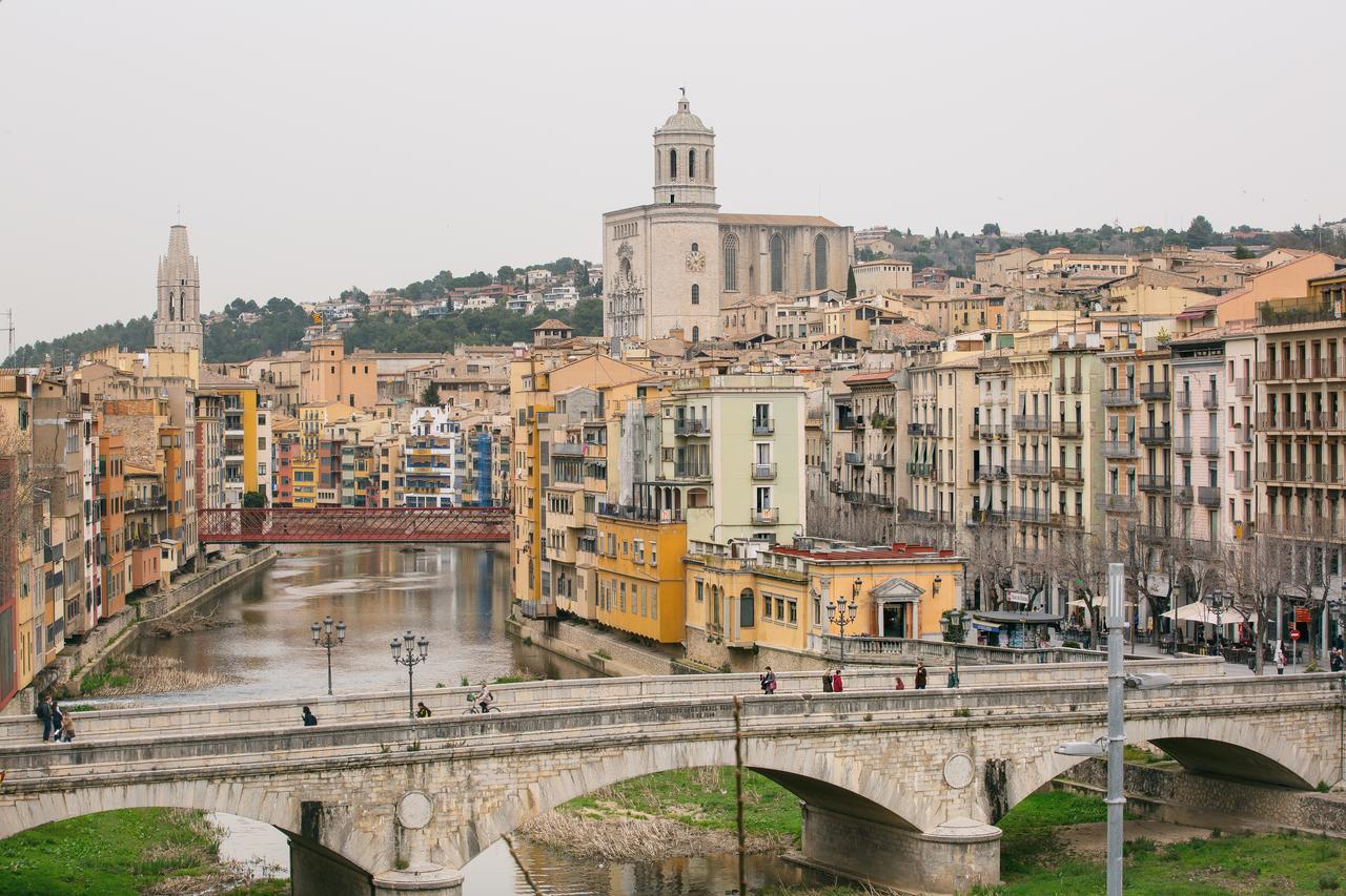 Flateli -Placa Catalunya 3-2 Girona Exteriér fotografie